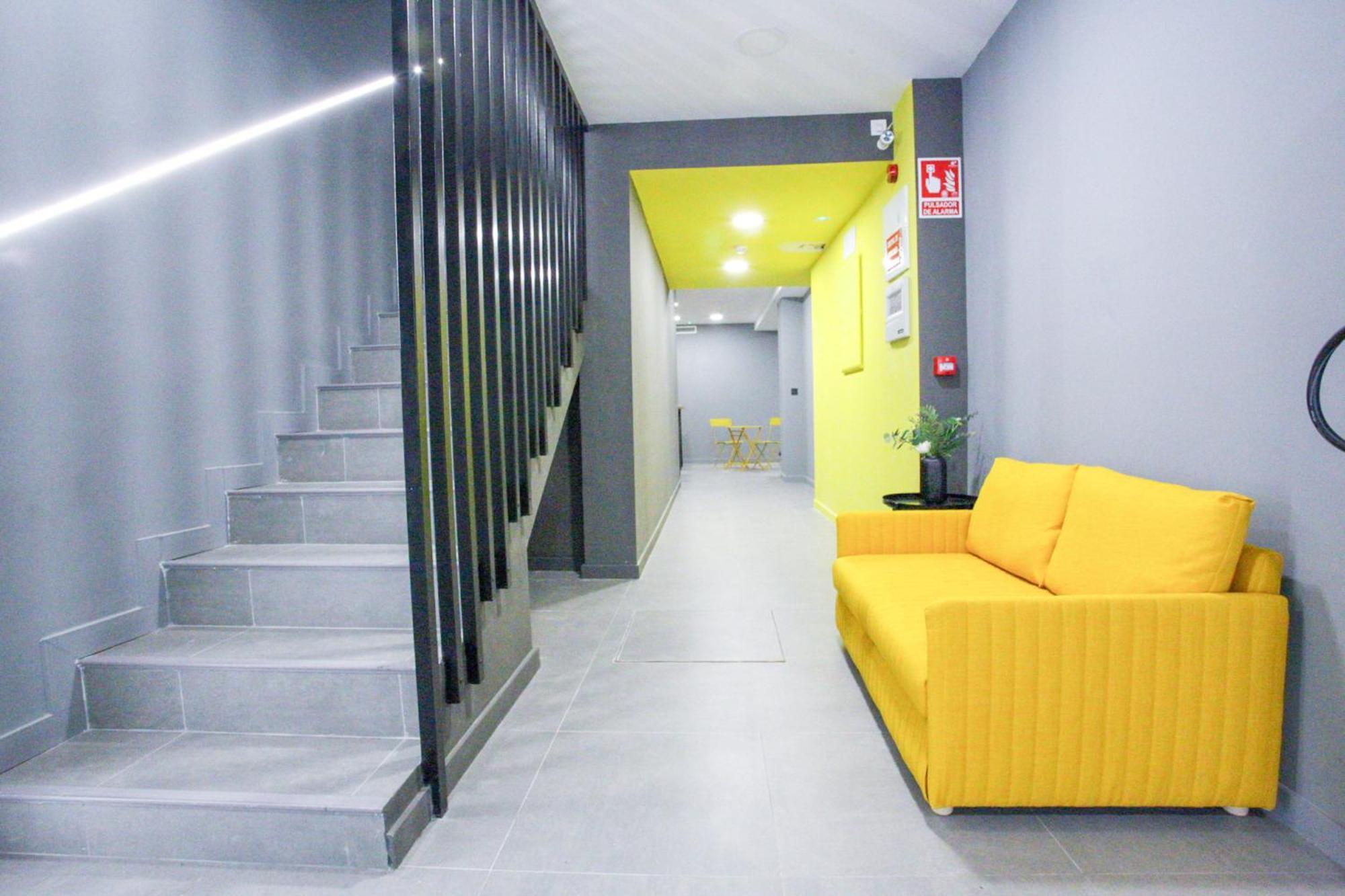 Zur Boutique Hostel Фуэнхирола Экстерьер фото