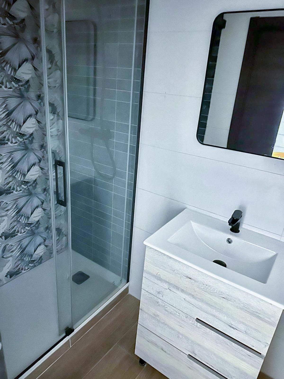 Zur Boutique Hostel Фуэнхирола Экстерьер фото