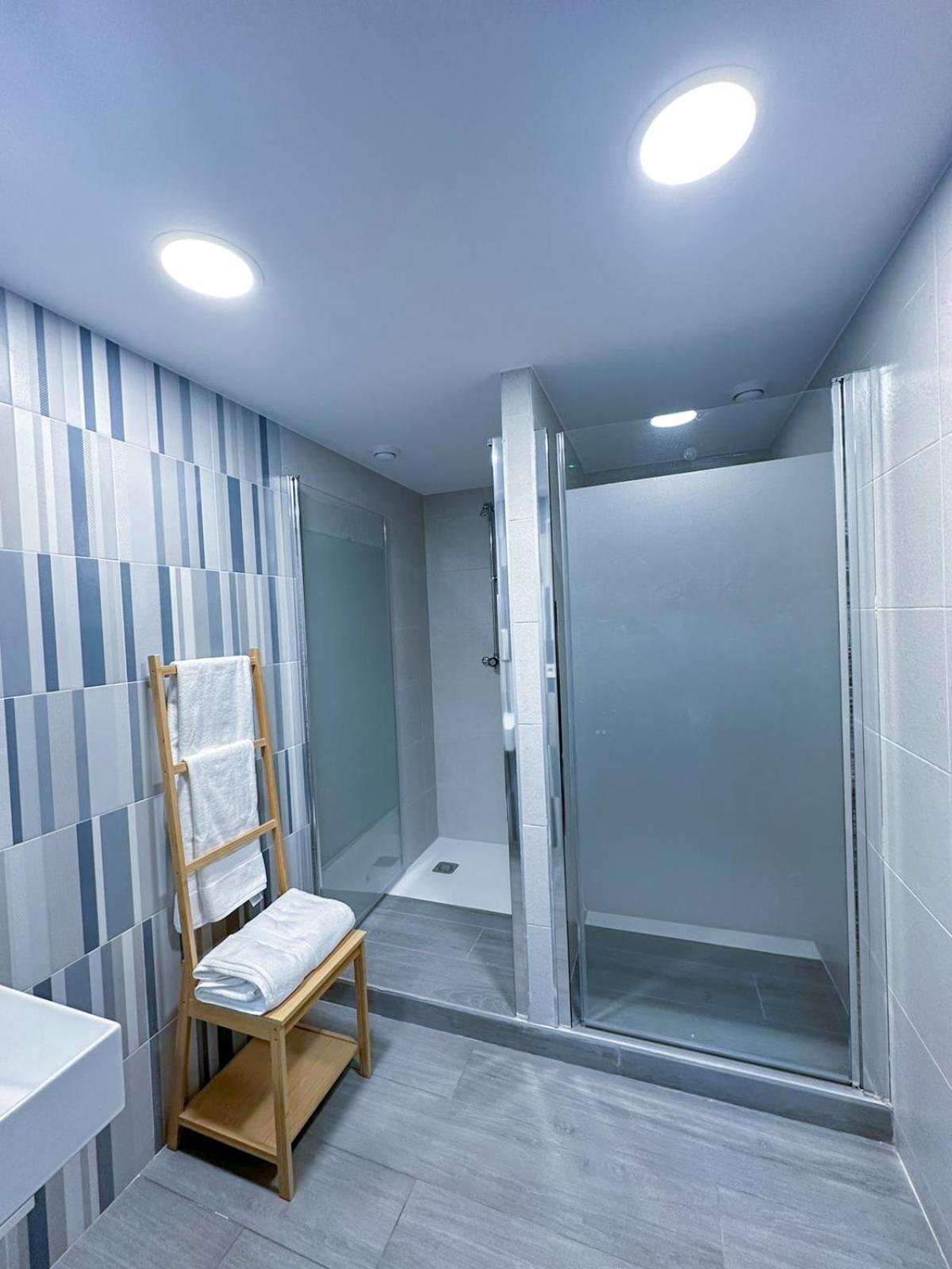 Zur Boutique Hostel Фуэнхирола Экстерьер фото
