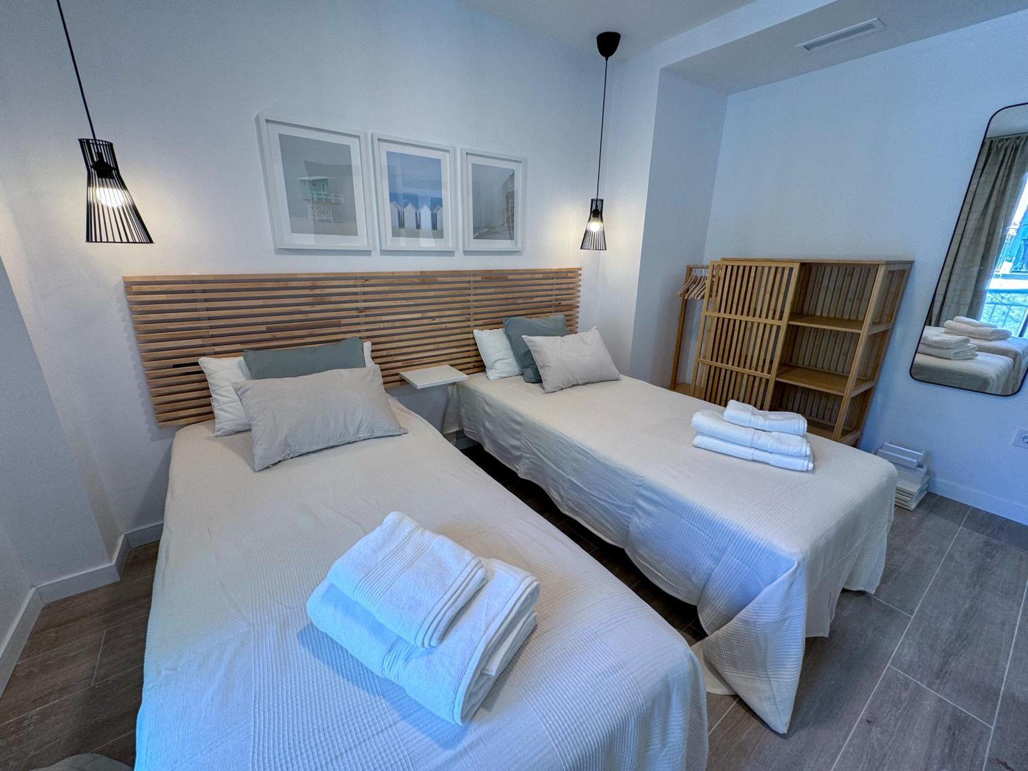 Zur Boutique Hostel Фуэнхирола Экстерьер фото