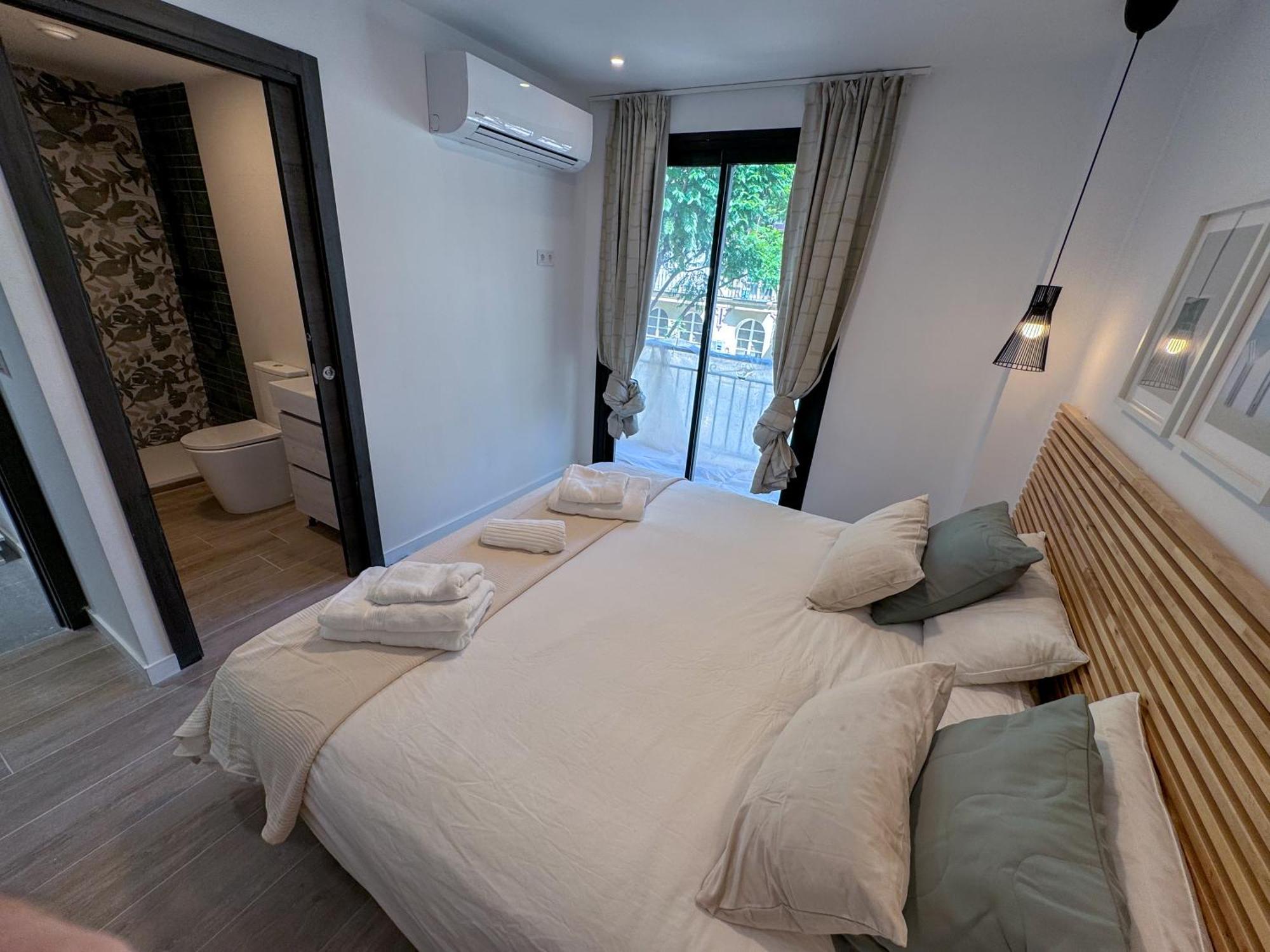 Zur Boutique Hostel Фуэнхирола Экстерьер фото