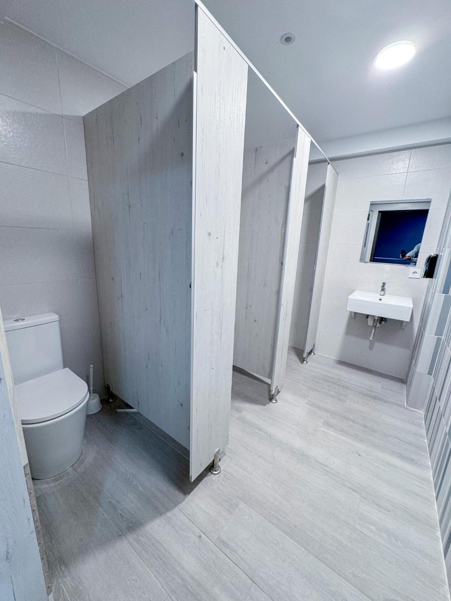 Zur Boutique Hostel Фуэнхирола Экстерьер фото